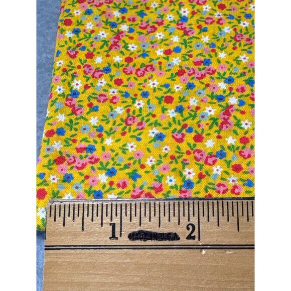 Yellow Floral Cotton Fat Quarter Fabric 18x22" Sewing & Crafts - Picture 2 of 4